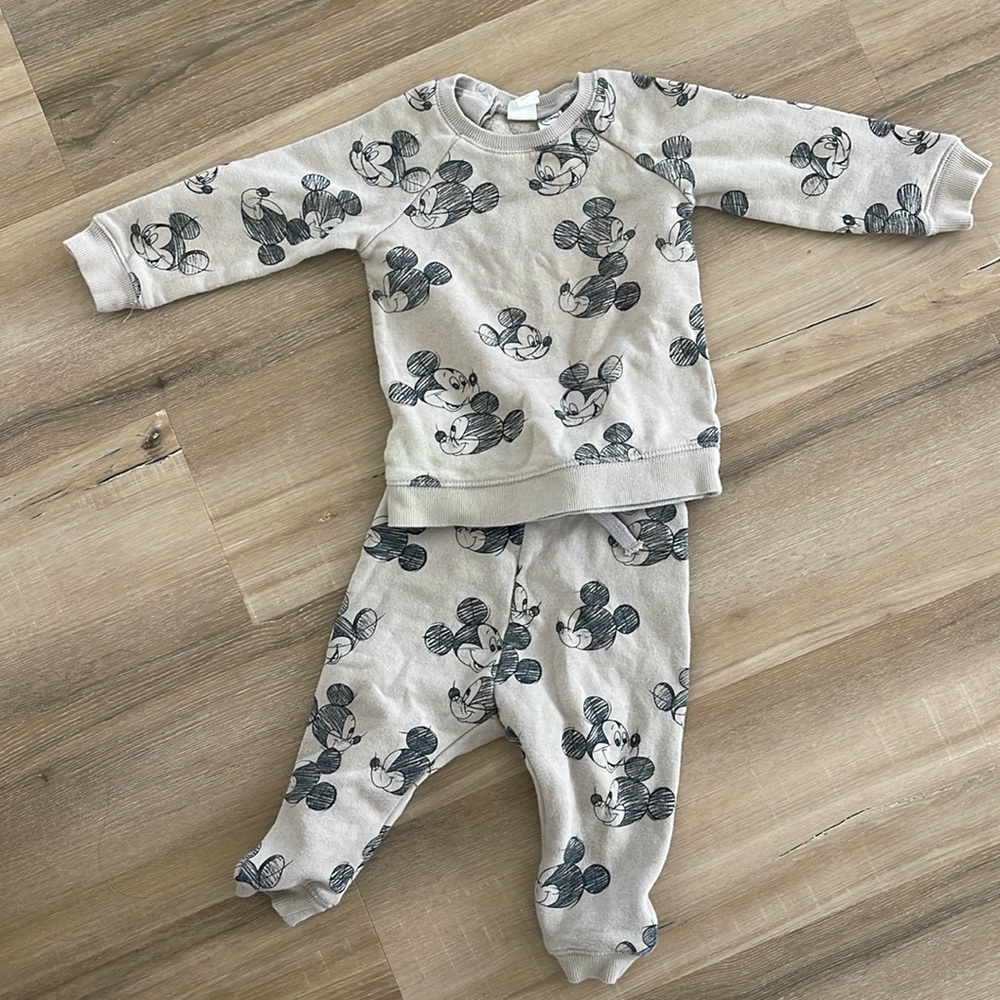 H& M Disney Beige Toddler 2 Piece Set